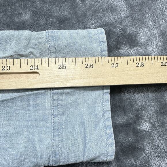 Gap Button Up Shirt Mens XL Light Blue Standard Fit Denim Long Sleeve Pockets - Picture 8 of 9